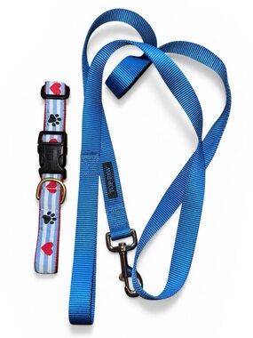 Blue Dog top paw Leash and upcountry Heart-Paw Accent Collar in large